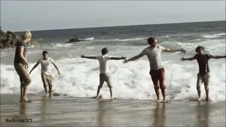 Demi Lovato vs One Direction - What Makes Your Heart Break (MashUp) (Official Music Video)