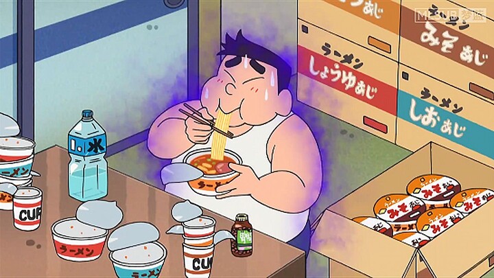 “深夜吃方便面，似乎成了一种心灵的寄托。当所有的喧嚣与热闹都逐渐消失，那一口方便面的浓香，瞬间治愈了所有的疲倦。”