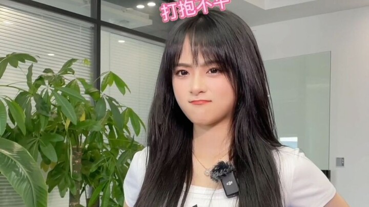 Ai mà có thể từ chối cuốn sổ tay dễ thương do chính tay cô gái làm nhỉ?