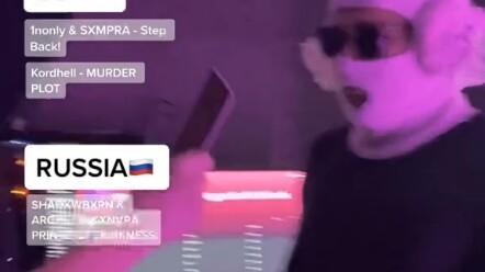 โฟงก์อเมริกา VS โฟงก์รัสเซีย