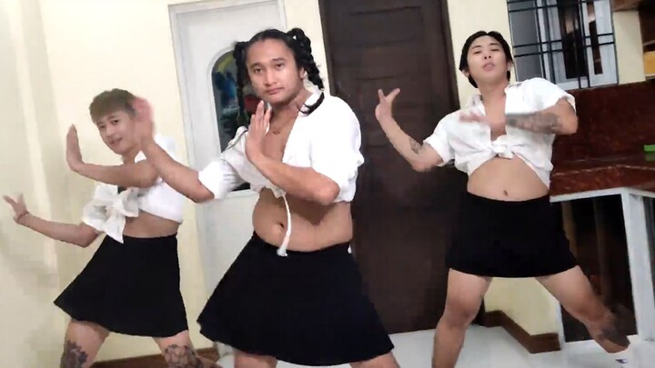 This is the dance that a tough guy should dance. Girls' Generation becomes uncle age, and the Genshi