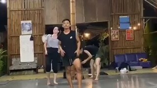 Gimana gak kalah kan cowok Indonesia sma cewek Germany & Japan 🤣