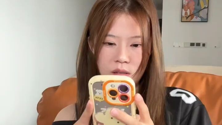 When I Pretended to Be My Boyfriend’s Mom on WeChat