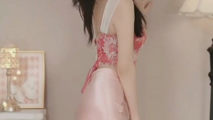 Si Cantik Merah Muda, Mutiara Sempurna