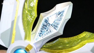 Hãy để bạn mơ về chiếc lightstick thần thánh (lăng kính tia lửa) của quá khứ, trong bộ phim truyền h