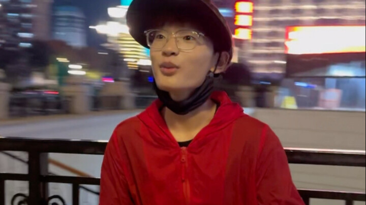 Menghidupkan kembali penginapan di depan stasiun tahun-tahun itu