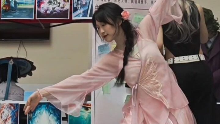 หลังจากจบกิจกรรมแล้ว มาเล่นเกมทำนายดวงกันดีกว่า