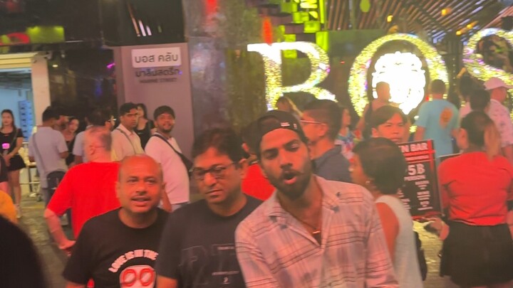 WALKING STREET