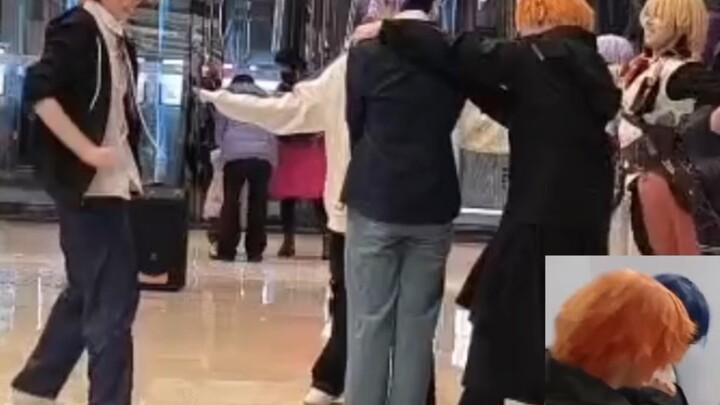 Apakah ini Toya? Lalu lompat.