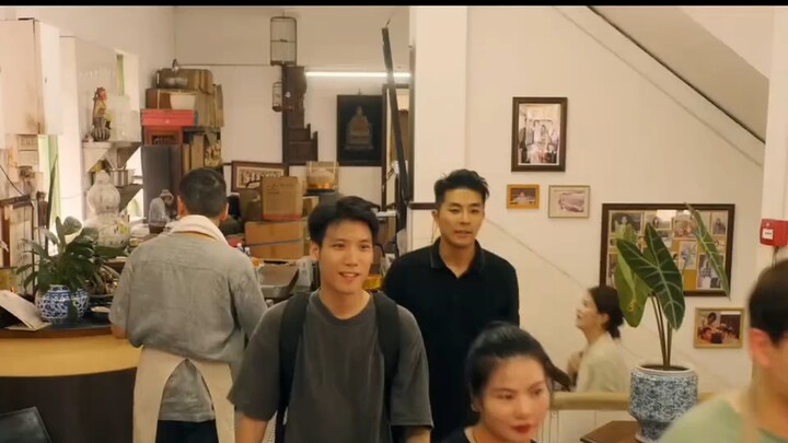 Bố đẹp trai, mẹ xinh xắn, không khí gia đình hòa thuận, gia đình như thế này ai mà chẳng muốn gia nh