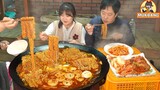 맛있어서 정신없이 먹었던 솥뚜껑 굴 순두부 열라면 먹방 | Spicy Korean Yeol Ramen with oyster, soft tofu MUKBANG