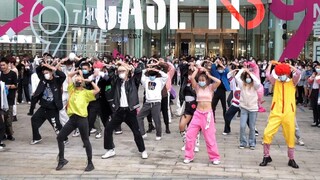 【Stray Kids】Surprised! Ronald McDonald is also a fan?! CASE 143 Random Dance | Sing and Dance with W