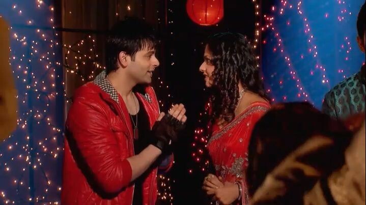 Iss Pyar Ko Kyaa Naam Doon-168