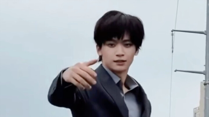Re—Watching Yueyue’s little dance got me thinking of a fun idea.