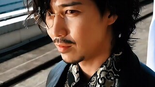 葛亮这形态是骑士还是怪人？