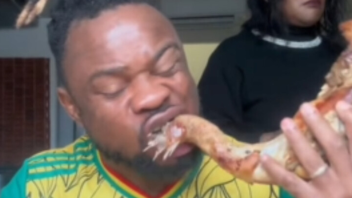 قوة العض تُقارَن بقوة عضة ضبع أفريقي بالغ...