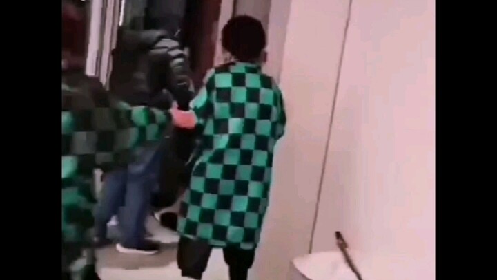 The Tianfu Hong photographer assault case really needs more attention—here in Suzhou, I’m speaking u