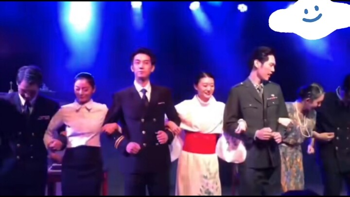 Prince Qi's early dance—just seeing a glimpse makes me laugh first