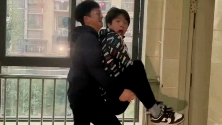 Self-defense techniques taught online vs. real-life self-defense techniques