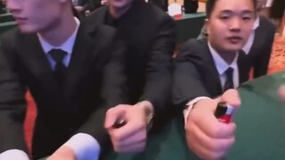 第一人称，带你体验董事长的感觉！