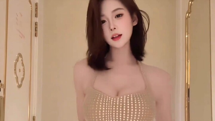 Sambil ngurusin urusanmu, sekalian aja kulakukan.