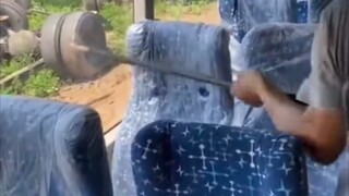退！退！退！四两拨千斤！