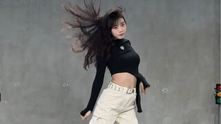 【叮叮】itzy-born to be副歌翻跳 坐上早班车咯