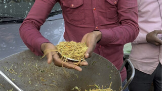No need to cook dinner at night with this Indian street fried noodles!