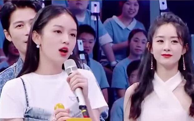 李冰冰看周也的时候，“这哪是什么老板，这是妈粉头子”