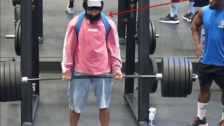 Chú ý! Chú ý! Nếu thấy người đàn ông này, hãy tránh xa và đi đường khác!