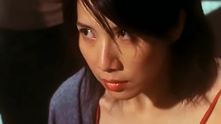 Old demon! Do you really not respect martial ethics? Let me make out with my sister-in-law in public