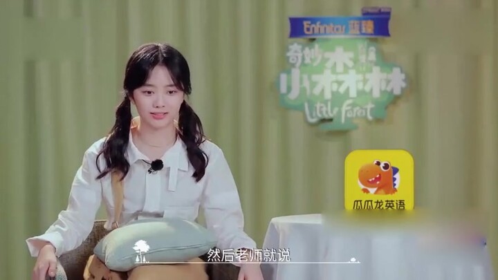 Đàm Tùng Vận chỉ nói một câu bâng quơ, đã tiết lộ tên thật của mình, quả là gần gũi quá đi thôi!