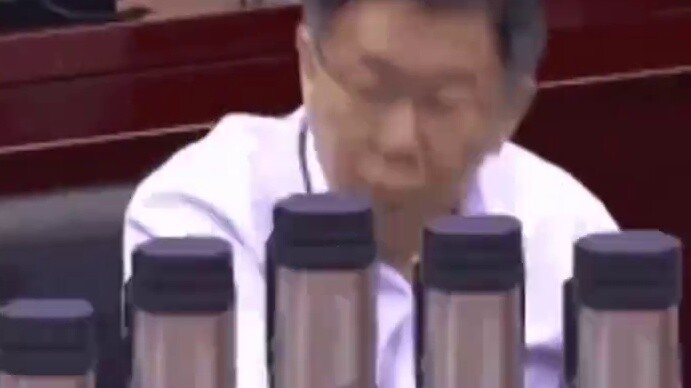 It really seems like Mr. Krabs went to great lengths to steal the secret recipe from the Krusty Krab