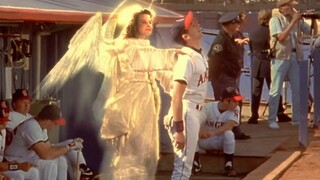 男孩突然惊讶的发现，菜鸟球员的身后竟站着一位天使