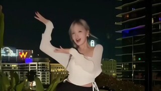 [Jin Zhiyuan LIZ] Beri tahu semua orang yang peduli dengan LIZ, dia telah menjadi Holssi (spora) hah