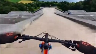 你蛋蛋的发香是迷人的李云龙？