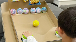 آلة Gachapon Bounce محلية الصنع، استبدل الأطفال أموال رأس السنة الجديدة بالعديد من الوجبات الخفيفة