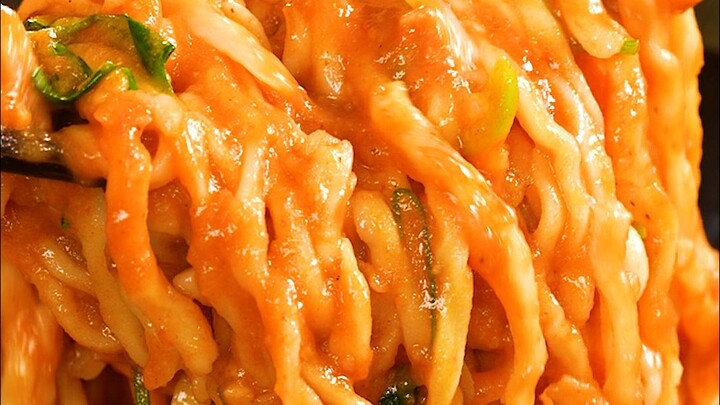 Một chiêu biến mì trộn khoai tây nghiền thành món ngon khó cưỡng! Ngon quá!