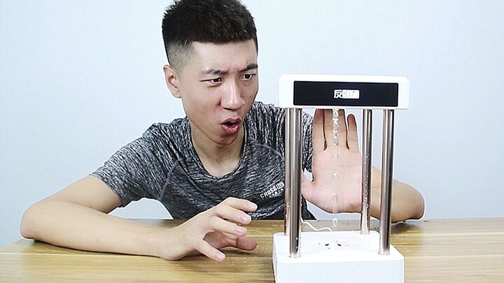 I spent 450 yuan to buy a time-reversing device, which is said to allow water to flow from the botto