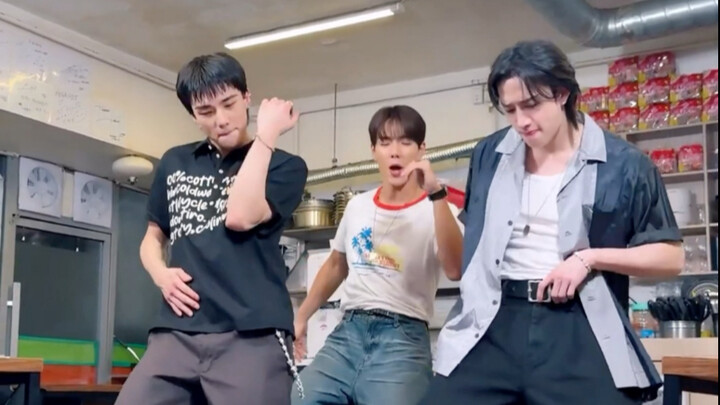 Bang Chan, Hwang Hyun-jin SHOWNU Ceremony + Do what I want