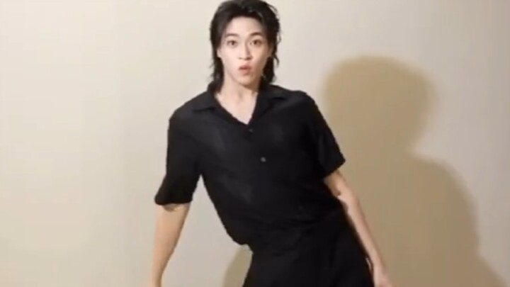 Zando does the puppet dance—his body separation is so scary!