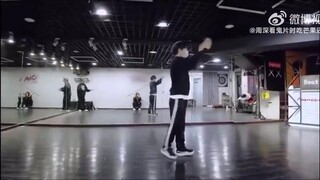 【Zhou Shen】I haven't seen this before. Thanks to Xiaoshi for the video. Although it's tough, Shen Sh