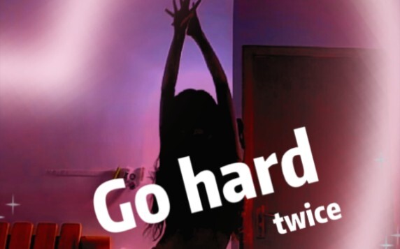 准大学生翻跳兔的go hard！美少女变身啦
