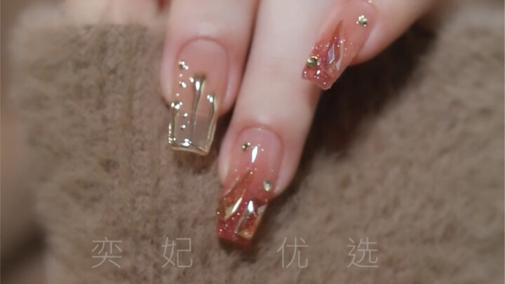 Detailed Tutorial: Chic, Sparkling Nail Art with Diamonds at the Tips #FairestNails #SparklyNails #N