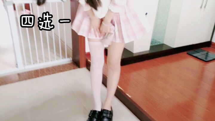 【Little Hamster】Such beautiful little legs would be a shame not to dress in tiny leather shoes!