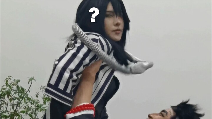 Hành Minh: Hì hì Tiểu Ba Nội: Không hì hì