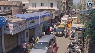আস্তে আস্তে মেয়েটি এক ভয়ানক ডাইনিতে রূপান্তর হইতে থাকে।
