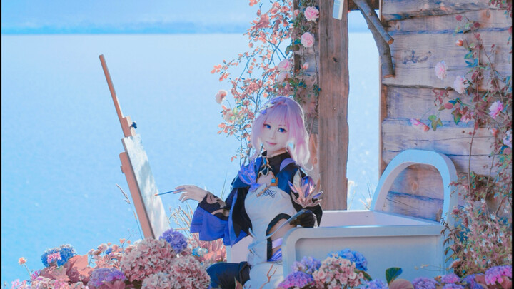 A travel photoshoot of 13-year-old junior high student Alisha cosplaying!