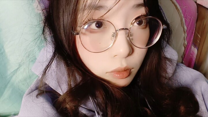 Nói chuyện về kiến thức giới tính với cô bạn thân, cô ấy bảo tôi có tố chất ma mỵ.