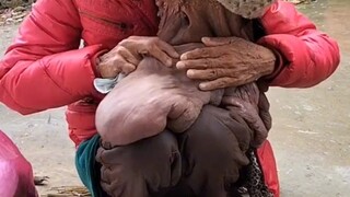 绳挑细处断，可怜病痛人